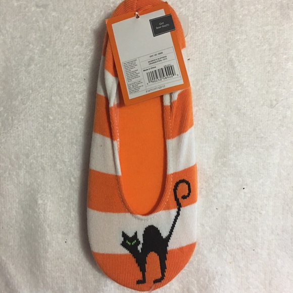 NWT Halloween cat slippers 🎃 - Picture 3 of 5